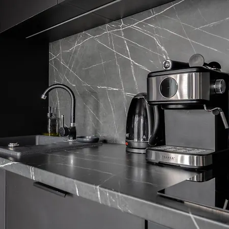 Blacknight - Self Check-in 24h 公寓 *